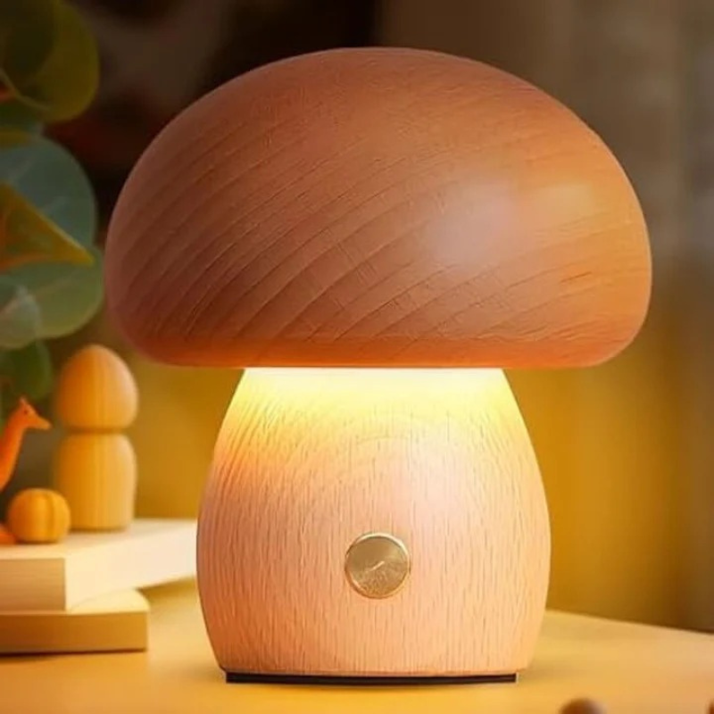 LED-Lampe aus Holz in Pilzform mit einstellbarer Helligkeit und wiederaufladbarem Akku.