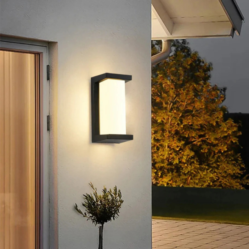 Moderne Außenwandleuchte mit Bewegungssensor, wetterfeste LED-Beleuchtung für Garten und Eingangsbereich