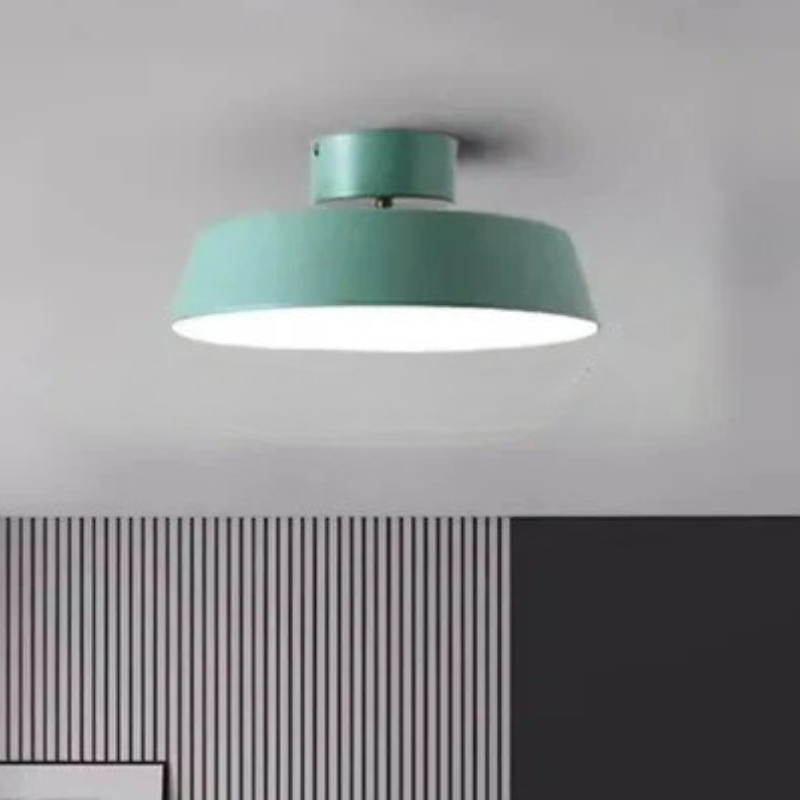 Moderne drehbare LED-Deckenleuchte mit verstellbarem Design für eine flexible Raumbeleuchtung