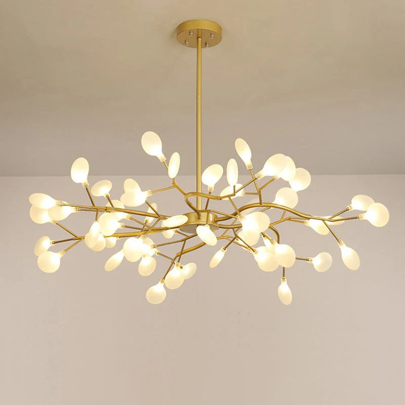 Moderner, von Glühwürmchen inspirierter LED-Kronleuchter aus Acryl und Eisen, erhältlich in verschiedenen Größen für Wohnzimmer, Schlafzimmer oder Essbereiche.