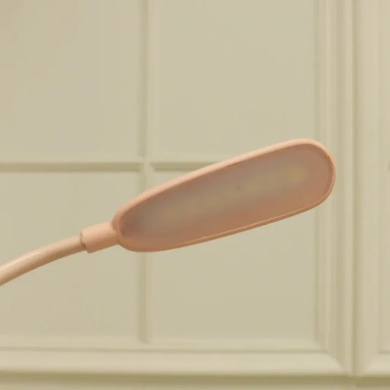 USB-aufladbare Leselampe für Kinder mit Augenschutz und Cartoon-Design