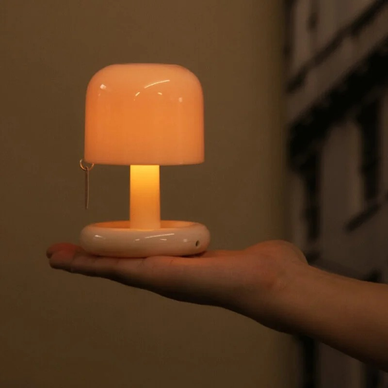 Mini-Sonnenuntergangslicht mit USB-Ladung, strahlt ein warmes, romantisches Licht aus