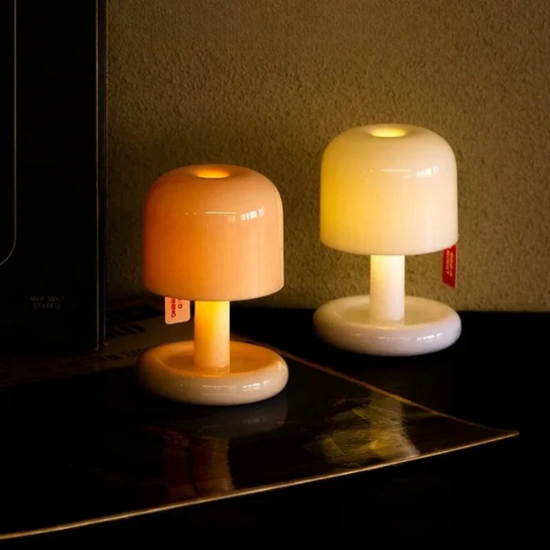 Mini-Sonnenuntergangslicht mit USB-Ladung, strahlt ein warmes, romantisches Licht aus