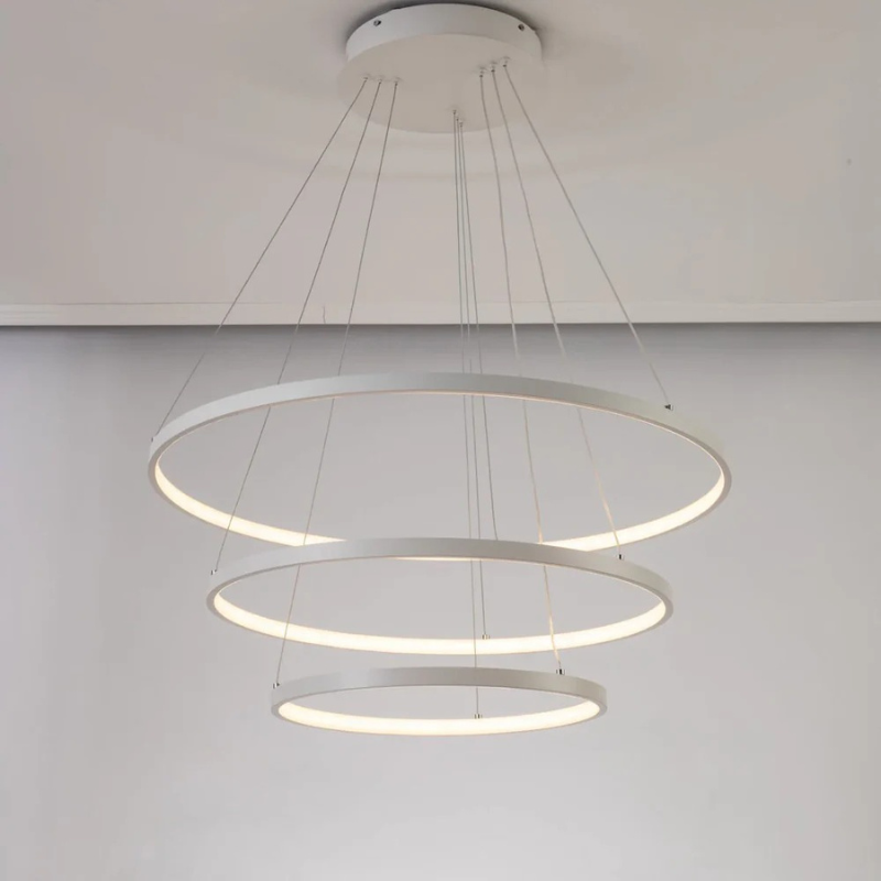 Moderne Pendelleuchte mit drei schwebenden LED-Ringen in minimalistischem Designschwebende-led-ring-pendant-light.