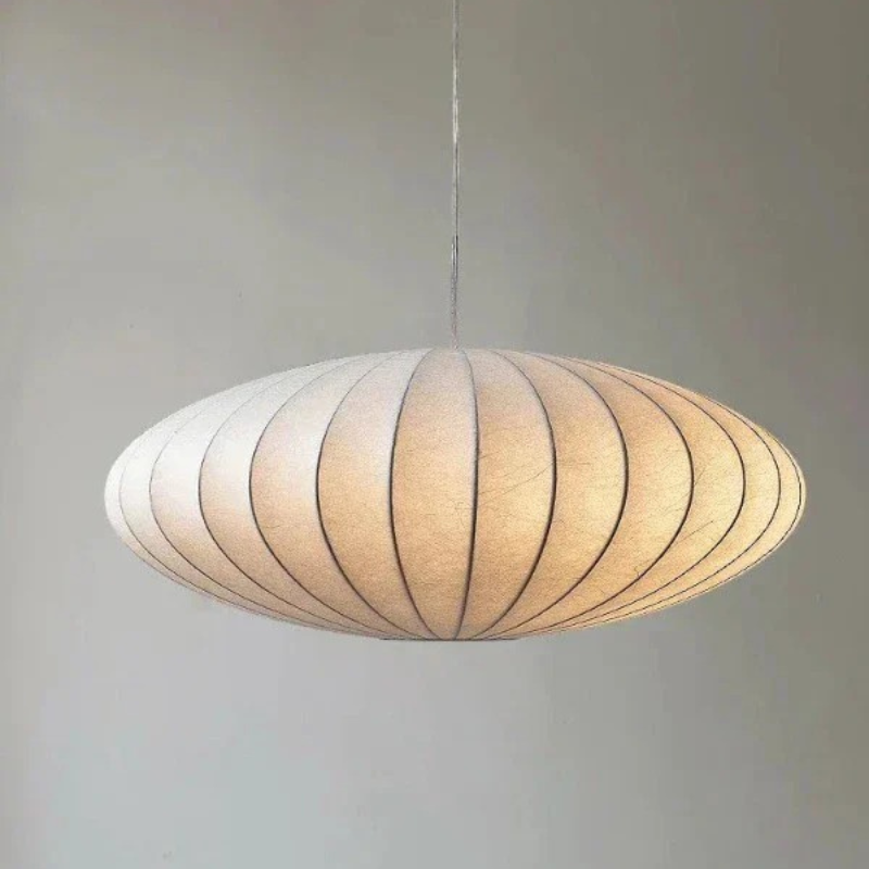 Luxuriöse Seidenpendelleuchte mit Kristallkrone, elegante Beleuchtung für moderne Innenräume.