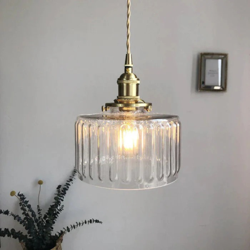Retro-Pendelleuchte mit kurzem Zylinder aus gewelltem Glas, Chromoberfläche, einstellbarer Höhe und warmem, einladendem Licht für Schlafzimmer, Esszimmer oder Wohnzimmer.