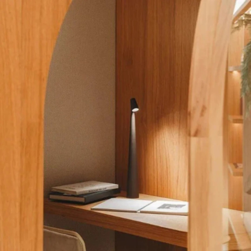 Kabellose skandinavische minimalistische LED-Tischlampe mit USB-C-Ladefunktion, Touch-Steuerung und dimmbarer Beleuchtung