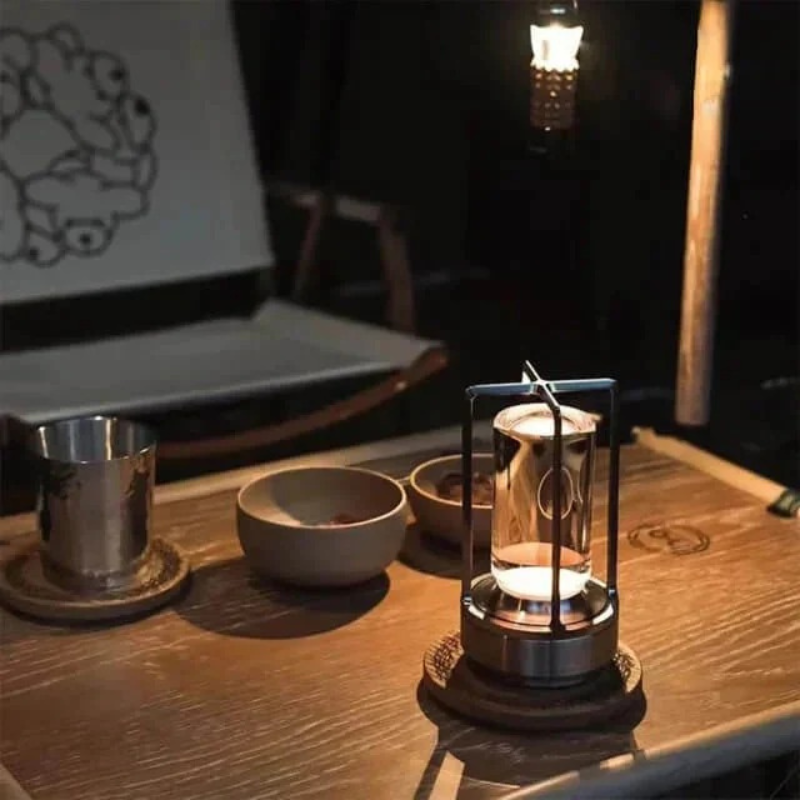 Elegante Kristall-Tischlampe mit Touch-Dimmer und wiederaufladbarem USB-Design