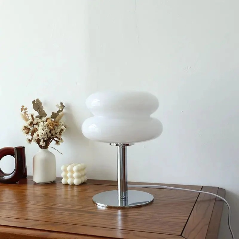 Ikonische italienische Tischleuchte im Bauhaus-Stil mit wiederaufladbarem, verstellbarem LED-Licht