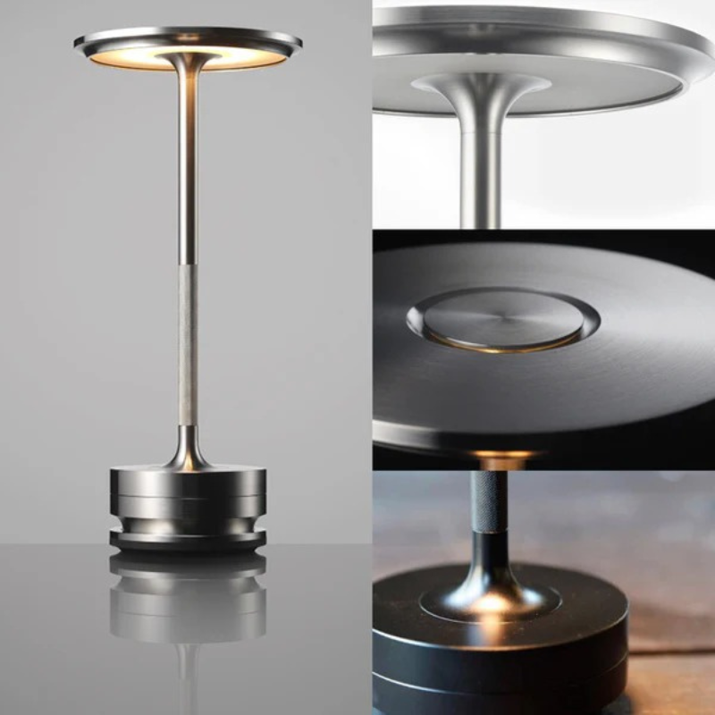 Elegante kabellose LED-Tischlampe auf einem Holzregal, die einen gemütlichen Innenraum sanft beleuchtet