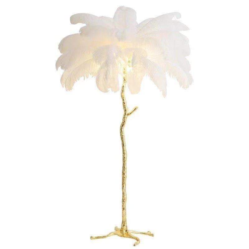 Luxuriöse flauschige Stehlampe mit Federschirm und LED-Beleuchtung, moderne dekorative Lampe für Wohnzimmer oder Schlafzimmer.

