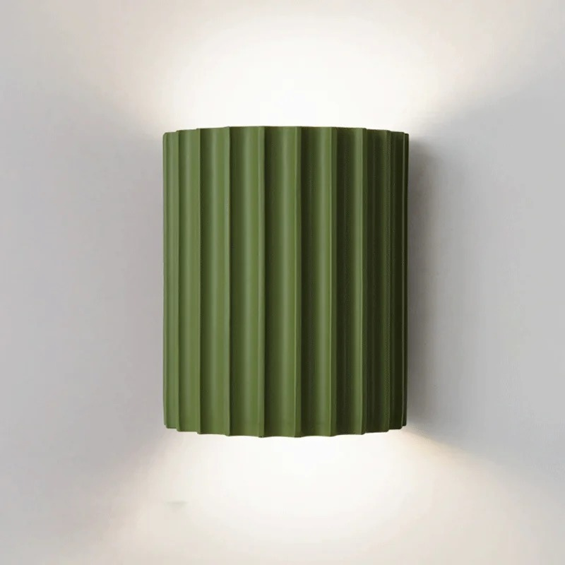 Wandleuchte aus Kunstharz mit modernem, künstlerischem Design und warmem LED-Licht