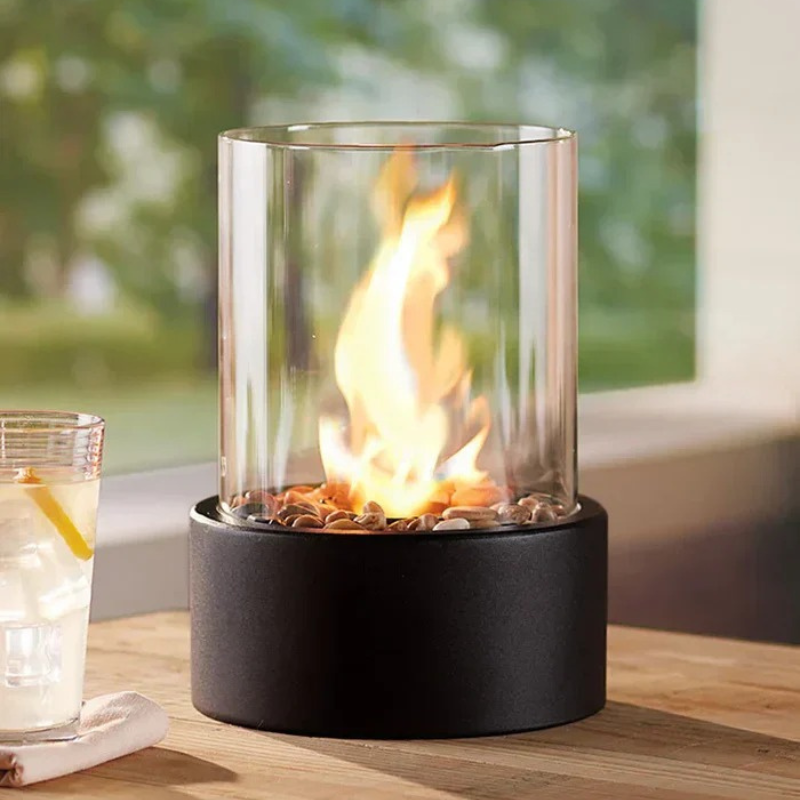 Moderne tragbare Glaslaterne mit flackerndem Lichteffekt