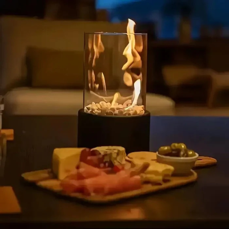 Moderne tragbare Glaslaterne mit flackerndem Lichteffekt