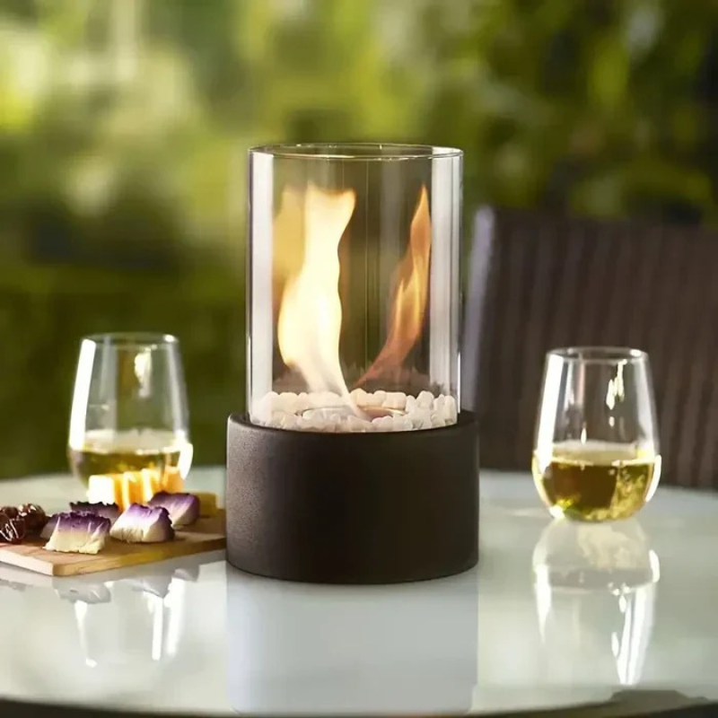 Moderne tragbare Glaslaterne mit flackerndem Lichteffekt