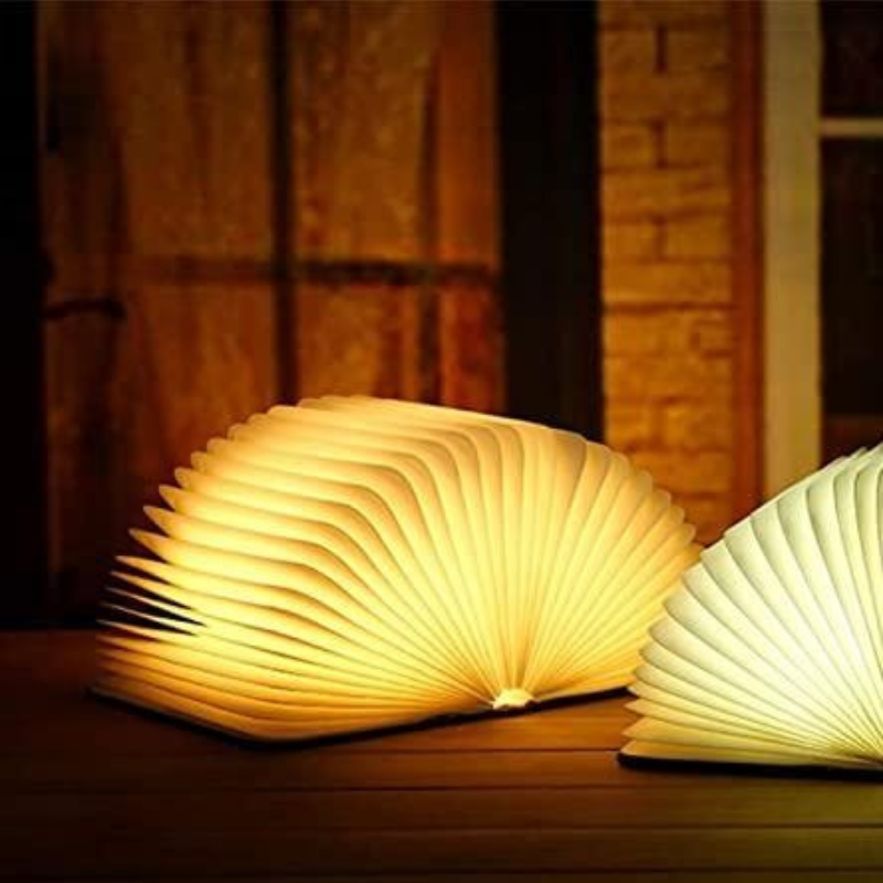 Mystische LED-Lampe in Buchform, faltbares Design mit warmem Licht, tragbar und wiederaufladbar für Schlafzimmer oder Arbeitszimmer.
