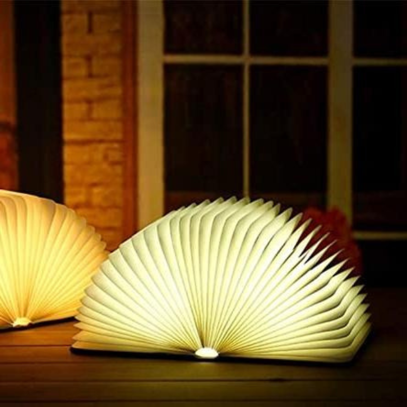 Mystische LED-Lampe in Buchform, faltbares Design mit warmem Licht, tragbar und wiederaufladbar für Schlafzimmer oder Arbeitszimmer.