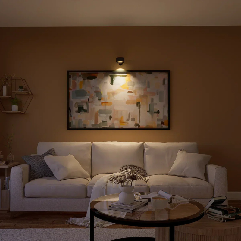 Kompakte kabellose LED-Wandleuchte mit Touch-Steuerung, 360°-Drehung und Magnethalterung
