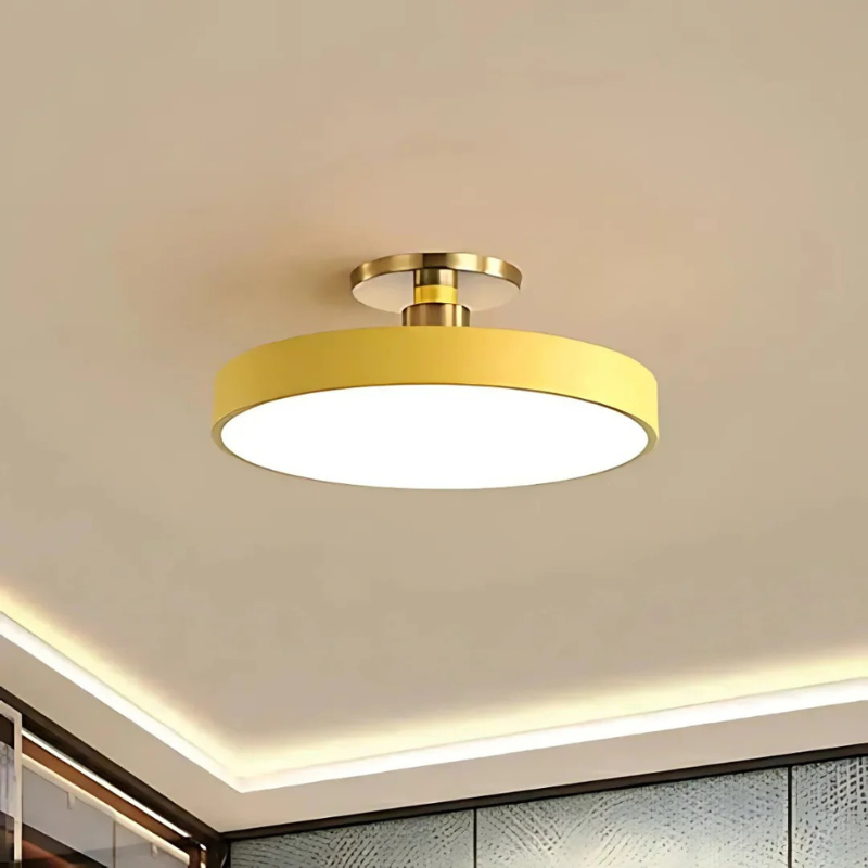 Skandinavische LED-Deckenleuchte im minimalistischen nordischen Design, erhältlich in den Größen 30 cm und 40 cm, ideal für moderne Innenräume wie Wohnzimmer, Schlafzimmer und Küchen.