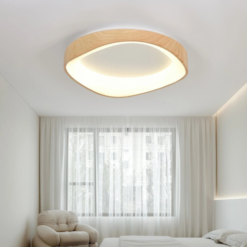Skandinavische Holzdeckenleuchte mit LED-Beleuchtung, umweltfreundliche moderne Deckenleuchte im Naturholzdesign, in verschiedenen Größen erhältlich.