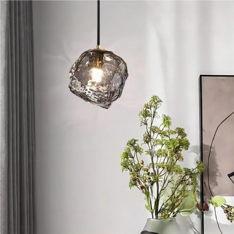 Elegante Glas-Pendelleuchte mit Kupferfinish und dimmbarer dreifarbiger LED-Beleuchtung, ideal für Esszimmer oder Schlafzimmer.