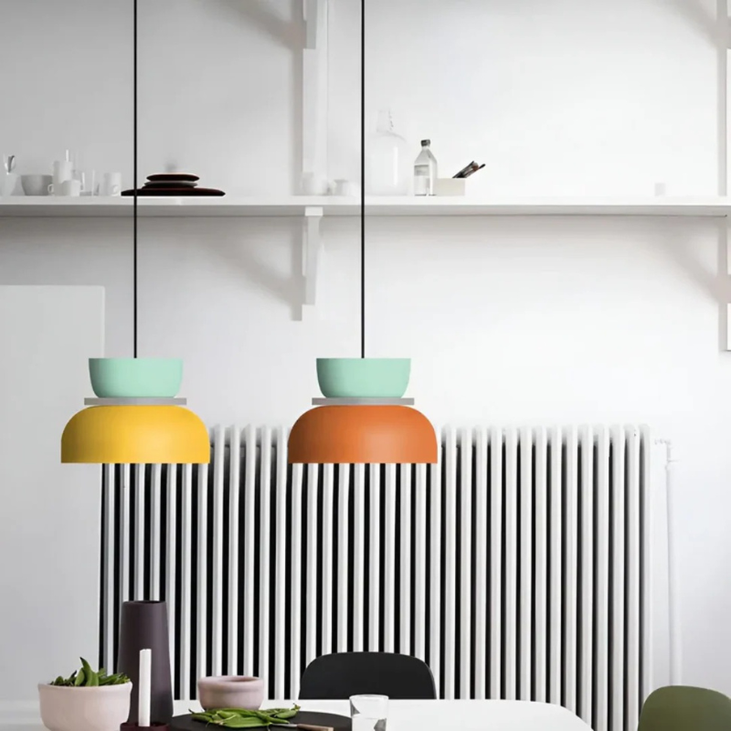 Farbenfrohe LED-Pendelleuchte im Macaron-Design mit energieeffizientem, warmem Licht
